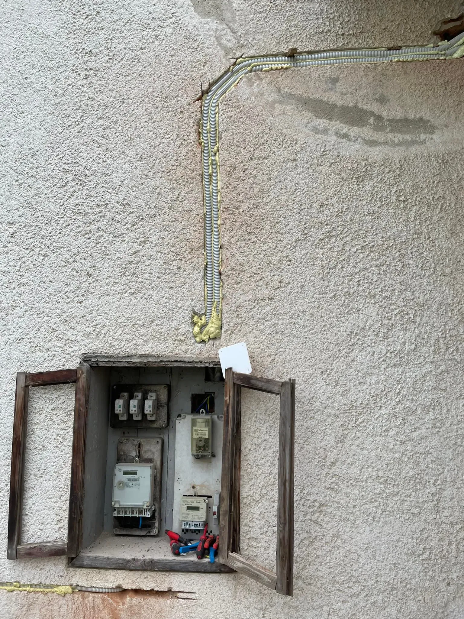 Villanyszerelési munka 12