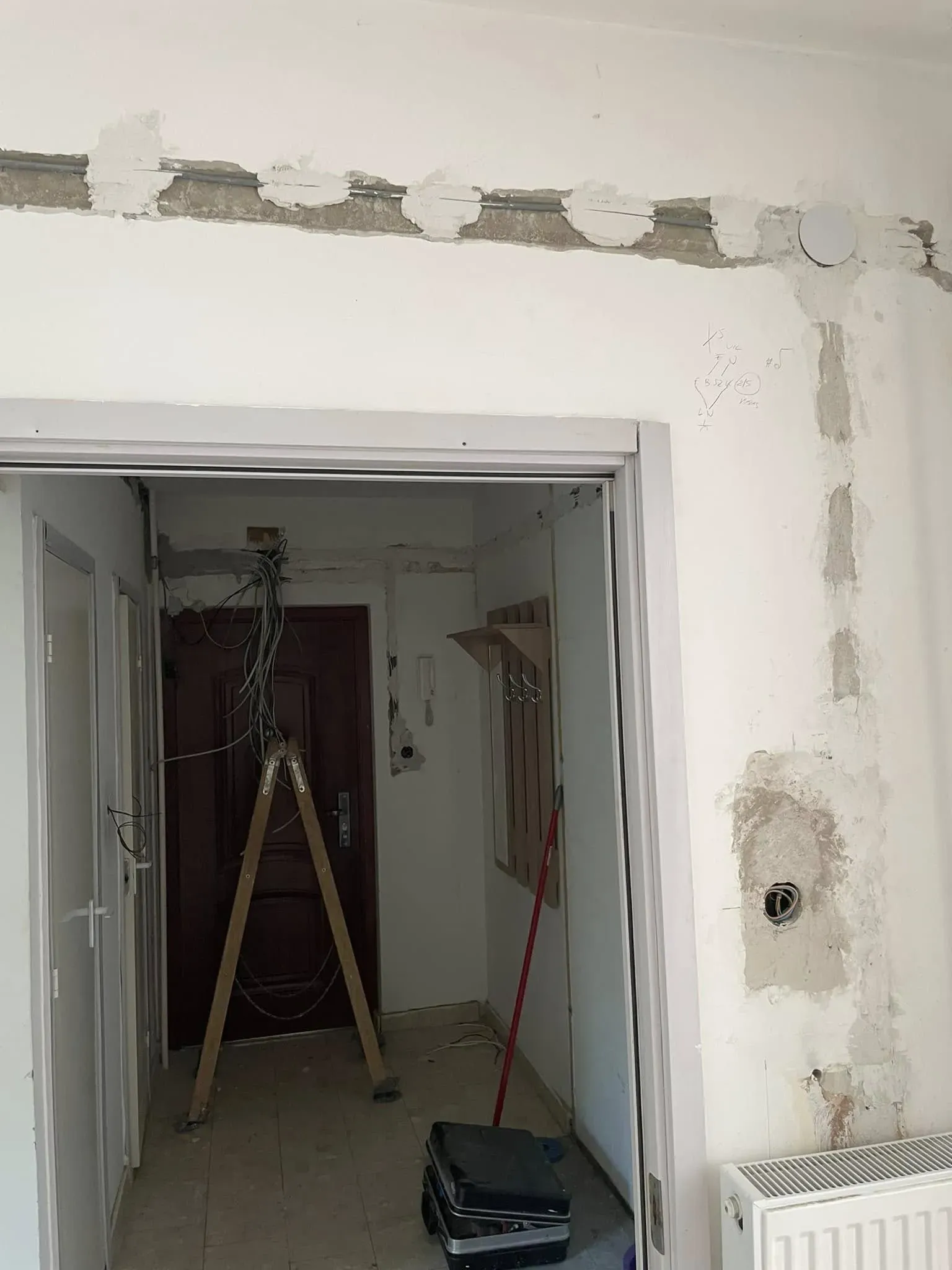 Villanyszerelési munka 58