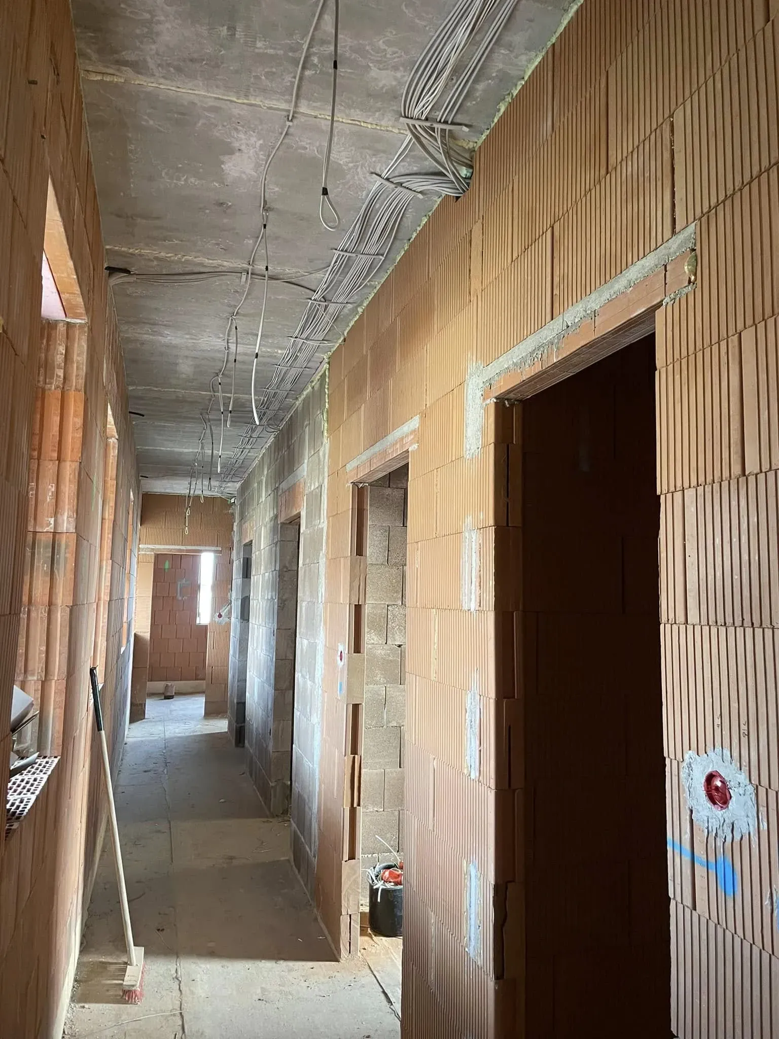 Villanyszerelési munka 84